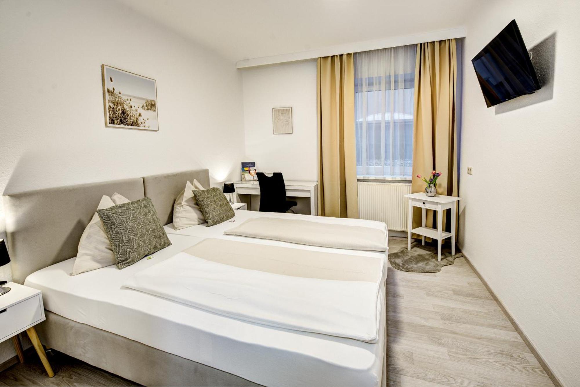Hotel Bayrischer Hof Велс Екстериор снимка